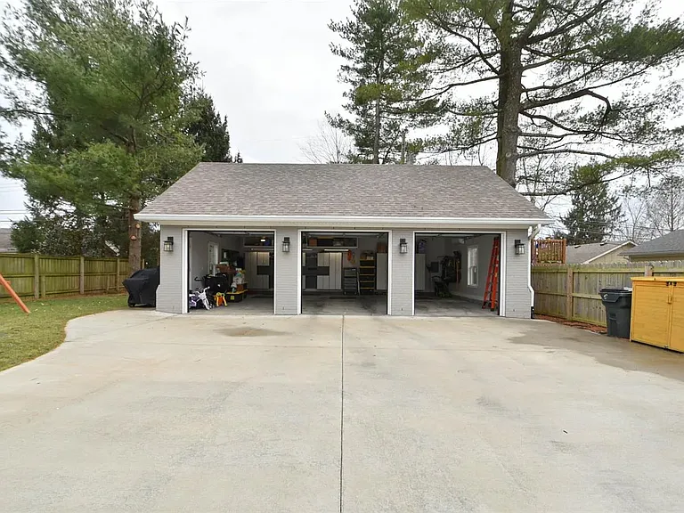 530 Chinoe Rd — Photo 47