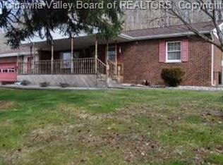 3366 Charleston Rd, Poca, WV 25159