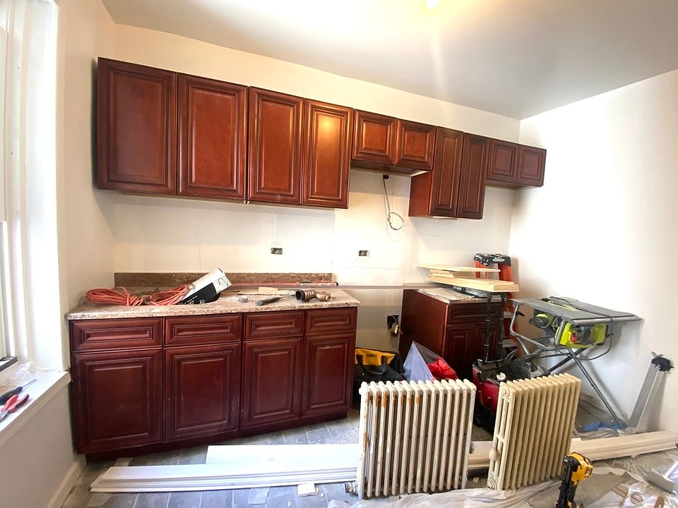 1st image of 21-22 Newtown Ave #2CC