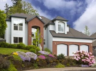 550 Barbary Pl, Gladstone, OR 97027