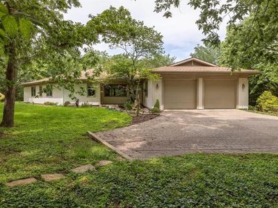 1825 Castle Pine Ct, Lawrence, KS, 66047
