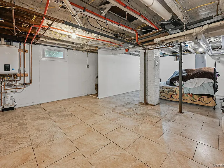 13 Herbert Ave — Photo 10