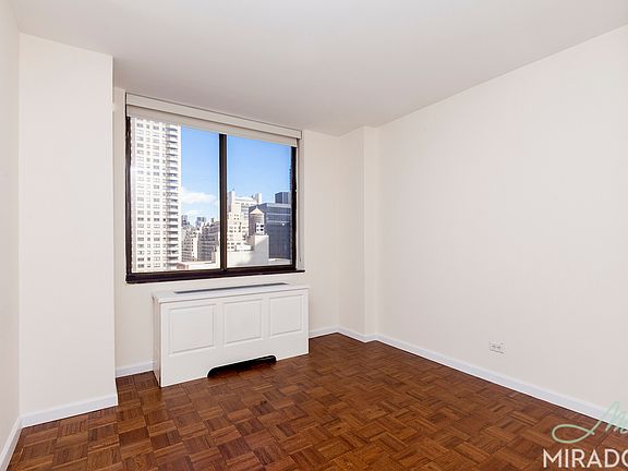 4th image of 245 E 44th St APT 30a