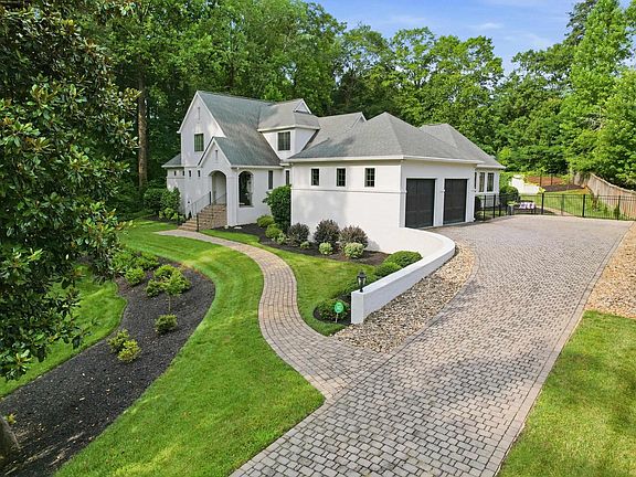 2nd image of 21 Parkside Dr