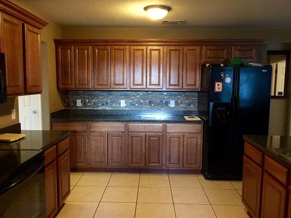 3rd image of 2209 Medford Ct