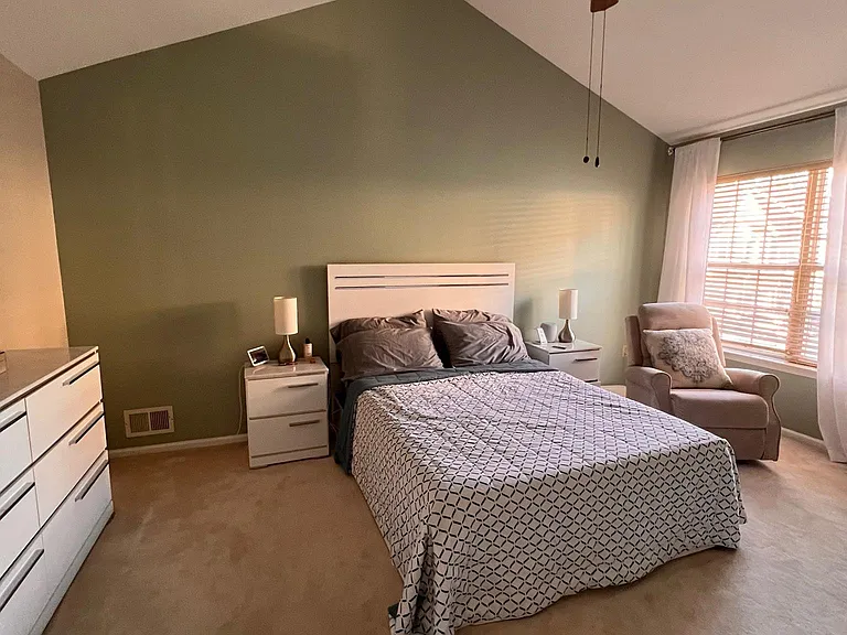 16 Stallion Ct — Photo 29