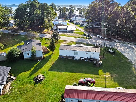 4th image of 1025 White Lake Drive