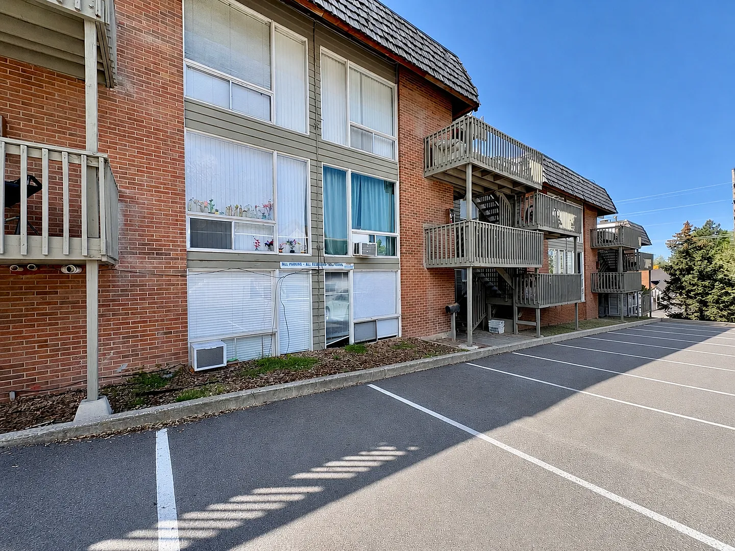 X1-Sunset View Apartments — Photo 2