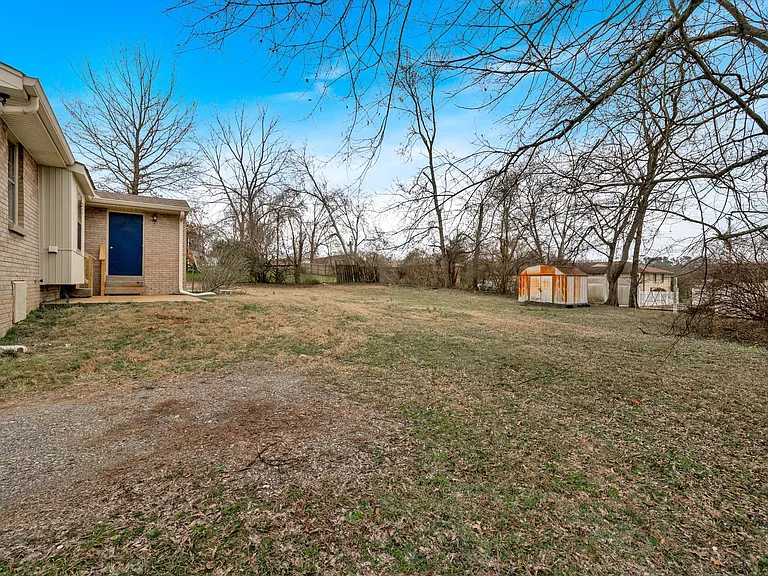 102 Jennings Dr #A — Photo 17