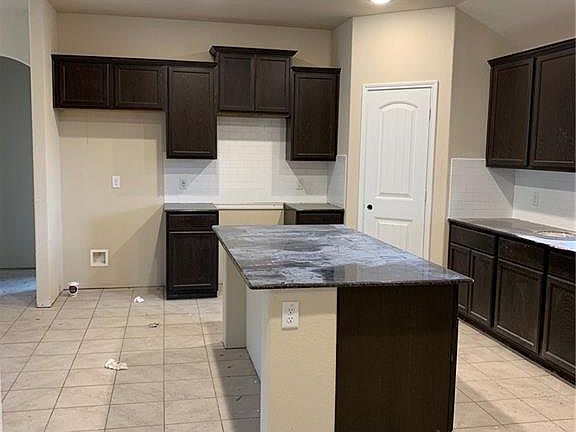 4th image of 4006 Goliad Dr