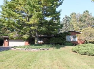 5730 Pineview Dr, Ypsilanti, MI 48197