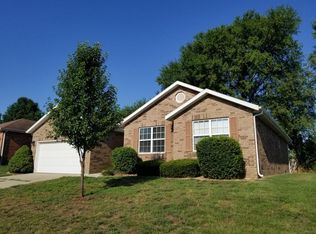 633 S Hazelnut Ave, Springfield, MO 65802