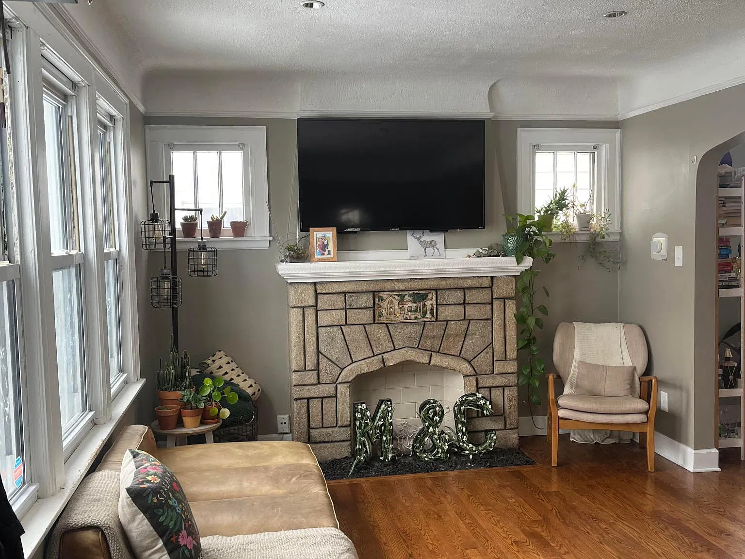 3 bed, 1305 sqft, $2,600 — Photo 3