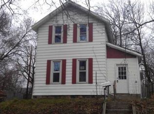 1516 Queen Ave NE, Grand Rapids, MI 49505