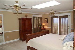 5th image of 229 Lake Circle Dr