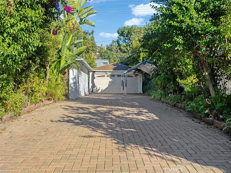 5020 Topanga Canyon Blvd — Photo 3