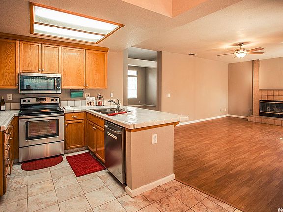 2nd image of 9449 Tuscany Cir