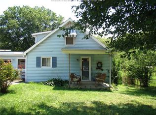 5004 Kilgore Ln, Cross Lanes, WV 25313