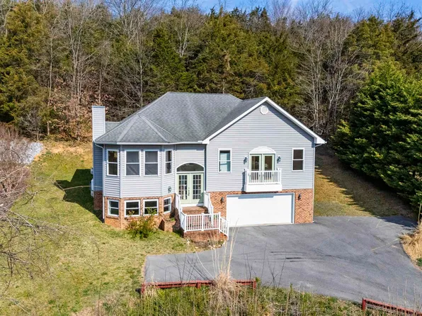 173 Valley View Ave, Mount Sidney, VA 24467