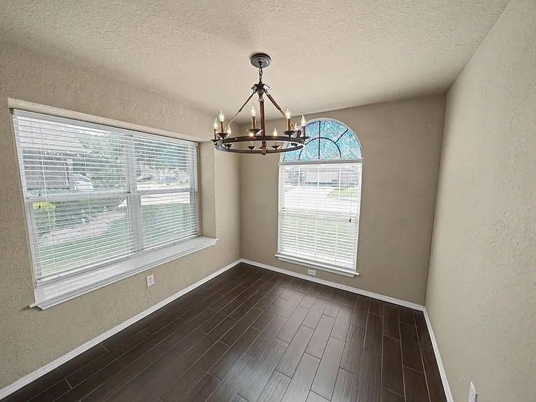 6527 Candleview Ct — Photo 16