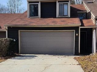 1597 Burnstone Dr, Stone Mountain, GA 30088