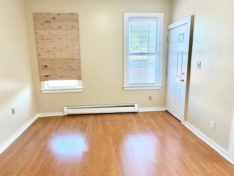 59 Derby Ave #2RR — Photo 8