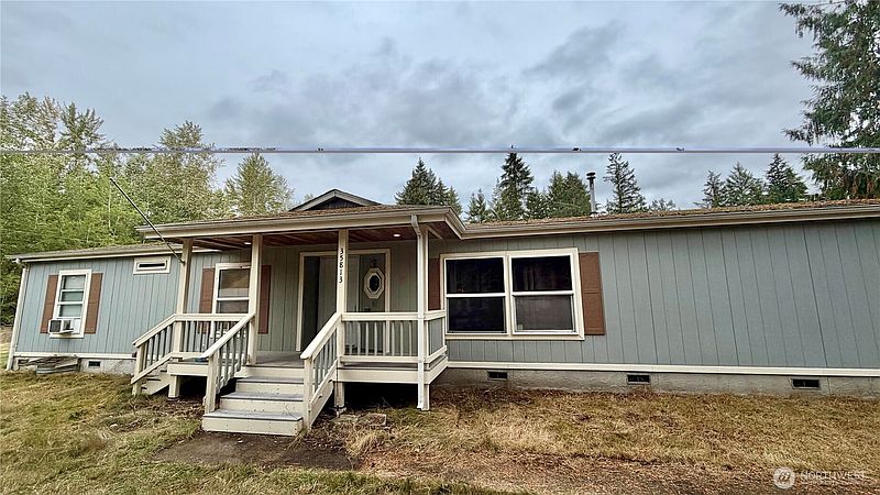 2nd image of 35813 2nd Avenue E