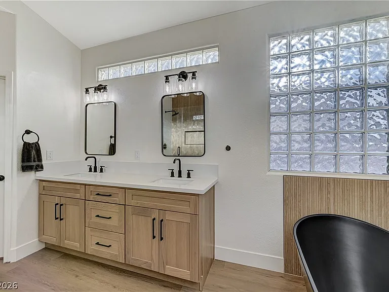 1317 Fox Acres Dr — Photo 46