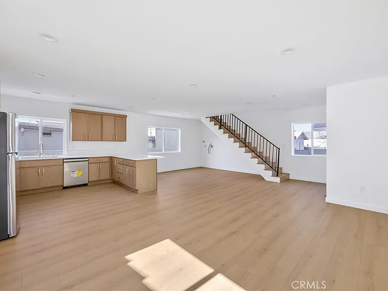 10905 Dalerose #C — Photo 3
