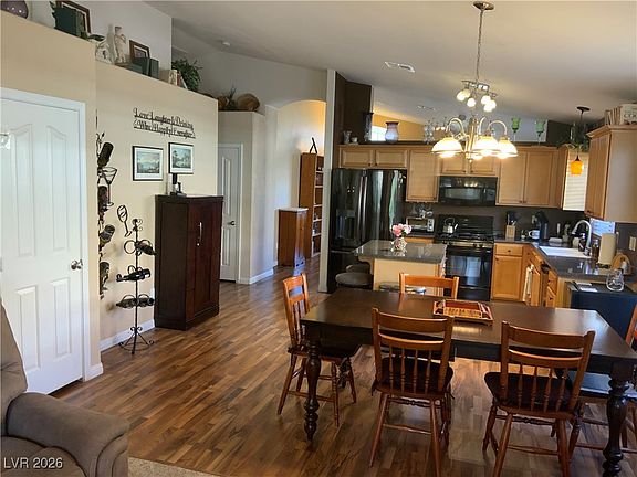 4th image of 10425 Niagara Falls Ln