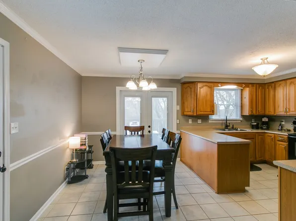546 Barnes Dr, Clarksville, TN 37040