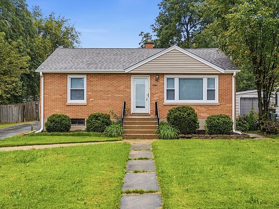 2nd image of 3008 Emily Ln