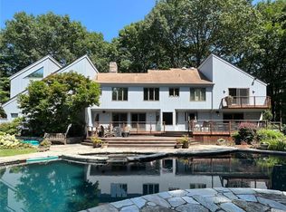 5 Davis Dr, Armonk, NY 10504