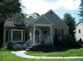 75 Paradise Rd, Oak Ridge, NJ 07438