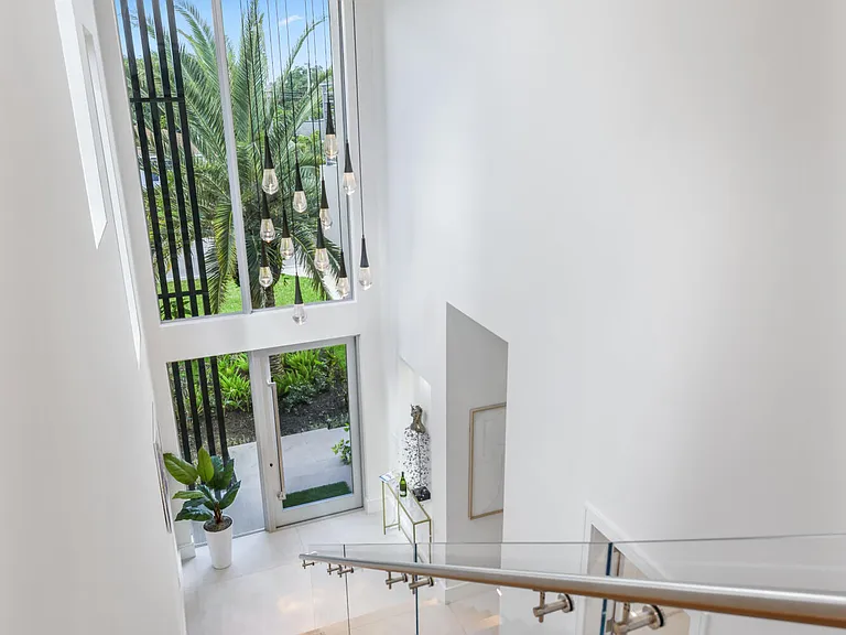 333 S Swinton Ave — Photo 37