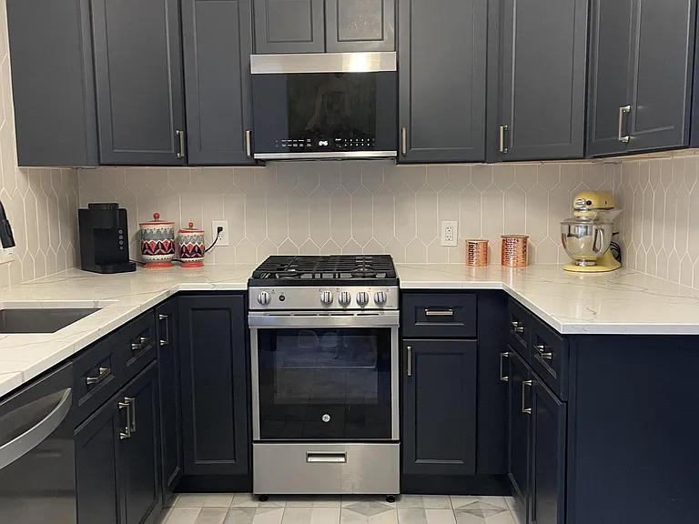 2204 E Pratt St #4 — Photo 4