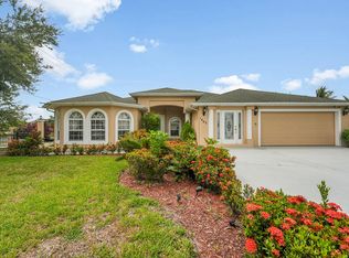 1402 SW Doe Court, Port St Lucie, FL 34953
