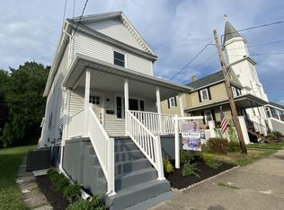 313 Vine St, Old Forge, PA 18518