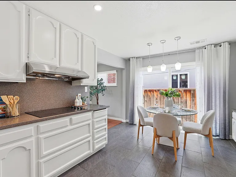 3490 Flora Vista Ave — Photo 11