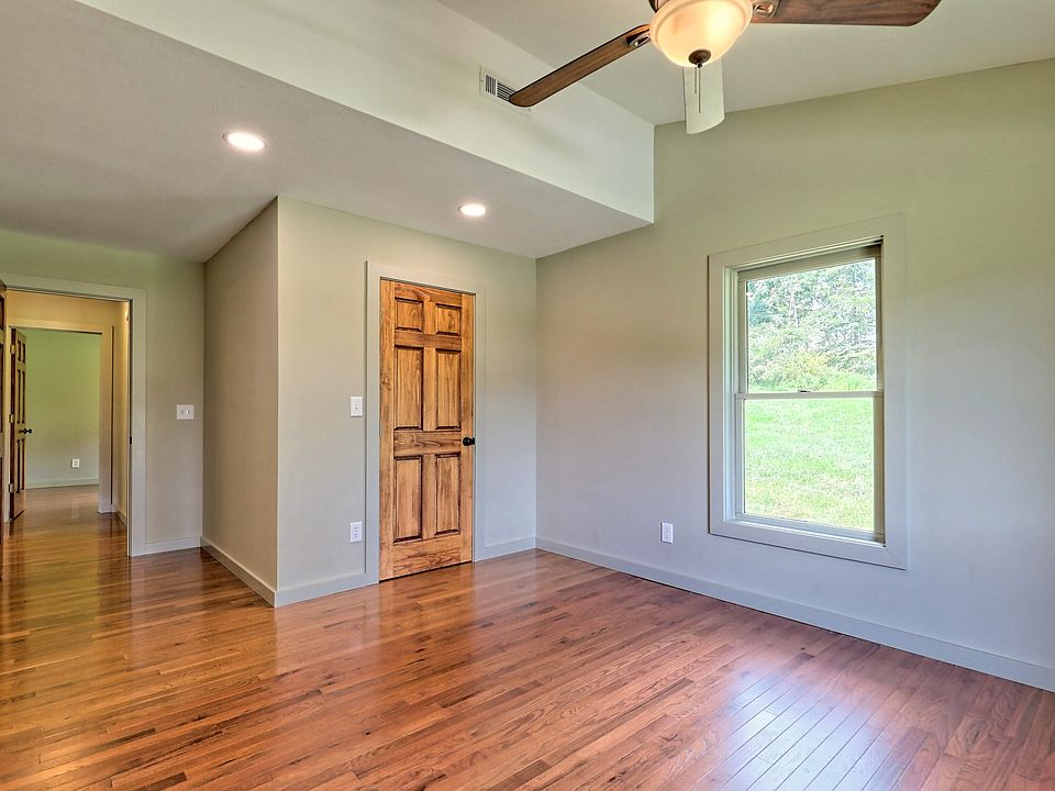145th image of 3622 Sandy Ford Rd