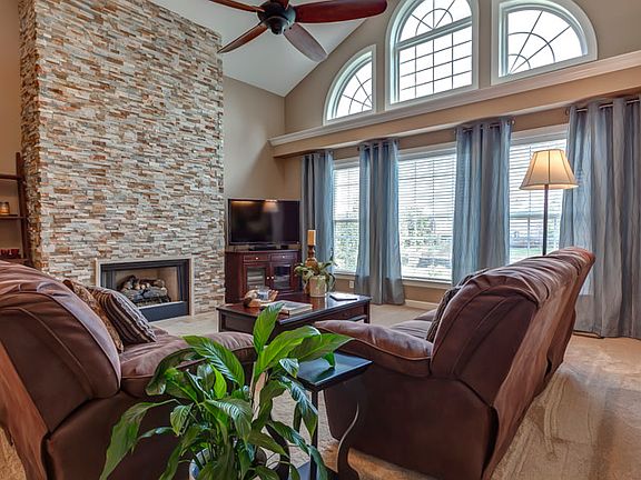 5th image of 304 Glenbeag Ct