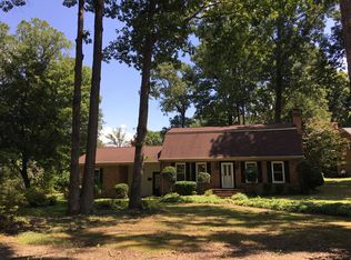 4108 S Cresthill Ct, Chester, VA 23831