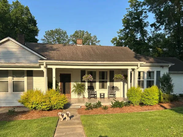 304 E Stonewall St, Carrollton, MS 38917