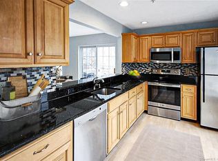 633 Danbury Rd APT 22, Ridgefield, CT 06877