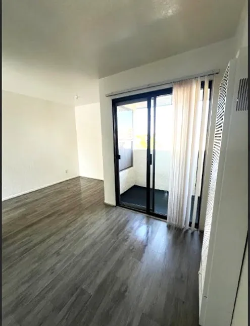 14324 Lemoli Avenue — Photo 2