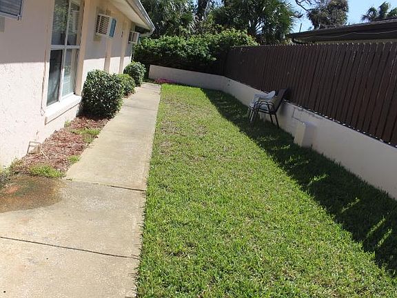 4th image of 2702 S Atlantic Ave