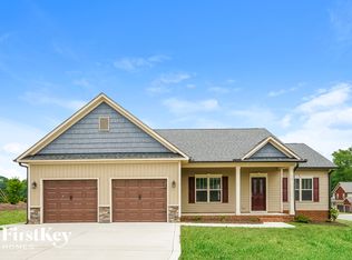 13 Spruce Point Dr, Benson, NC 27504