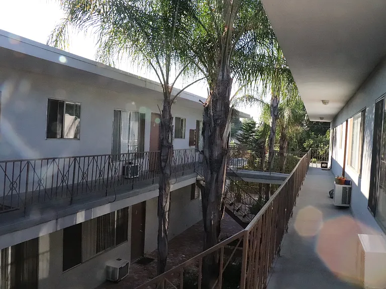 4000 Sequoia St — Photo 15