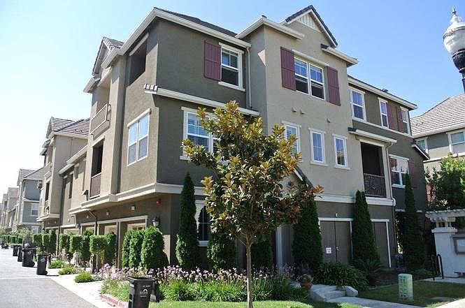 1st image of 1327 Westbury Dr
