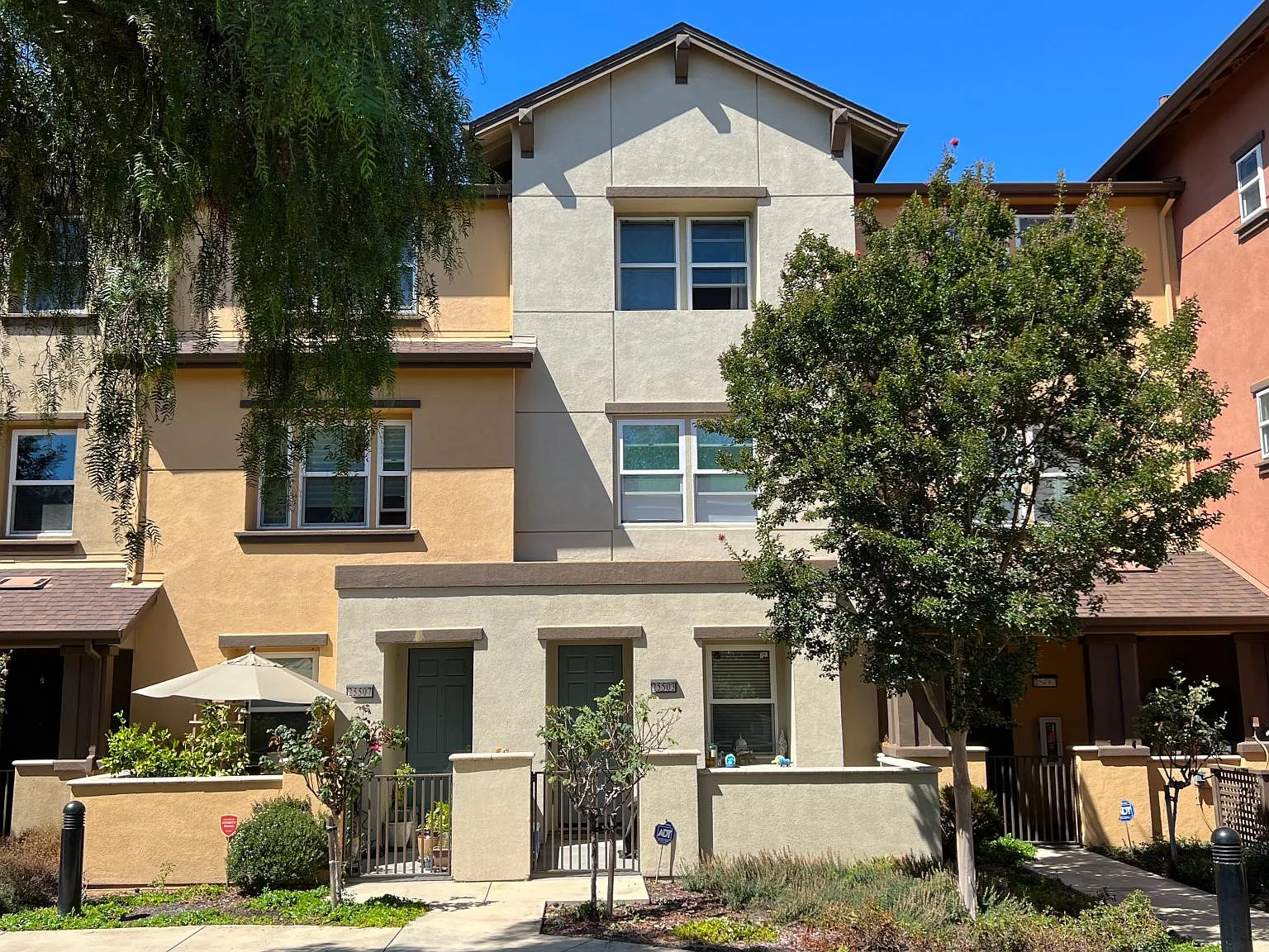 25503 Huntwood Ave — Photo 2